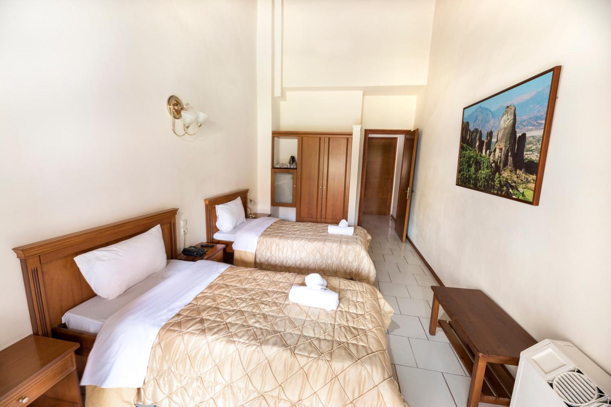 Famissi Eden Hotel Kalambaka Exterior photo